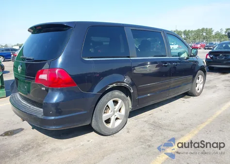 2010 Volkswagen Routan Se from USA, damaged, VIN 2V4RW3D10AR295432